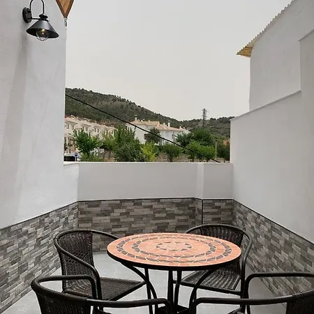 La Casa Del Puente